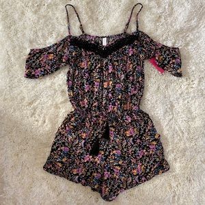 Xhilaration Romper-Size XS NWT
